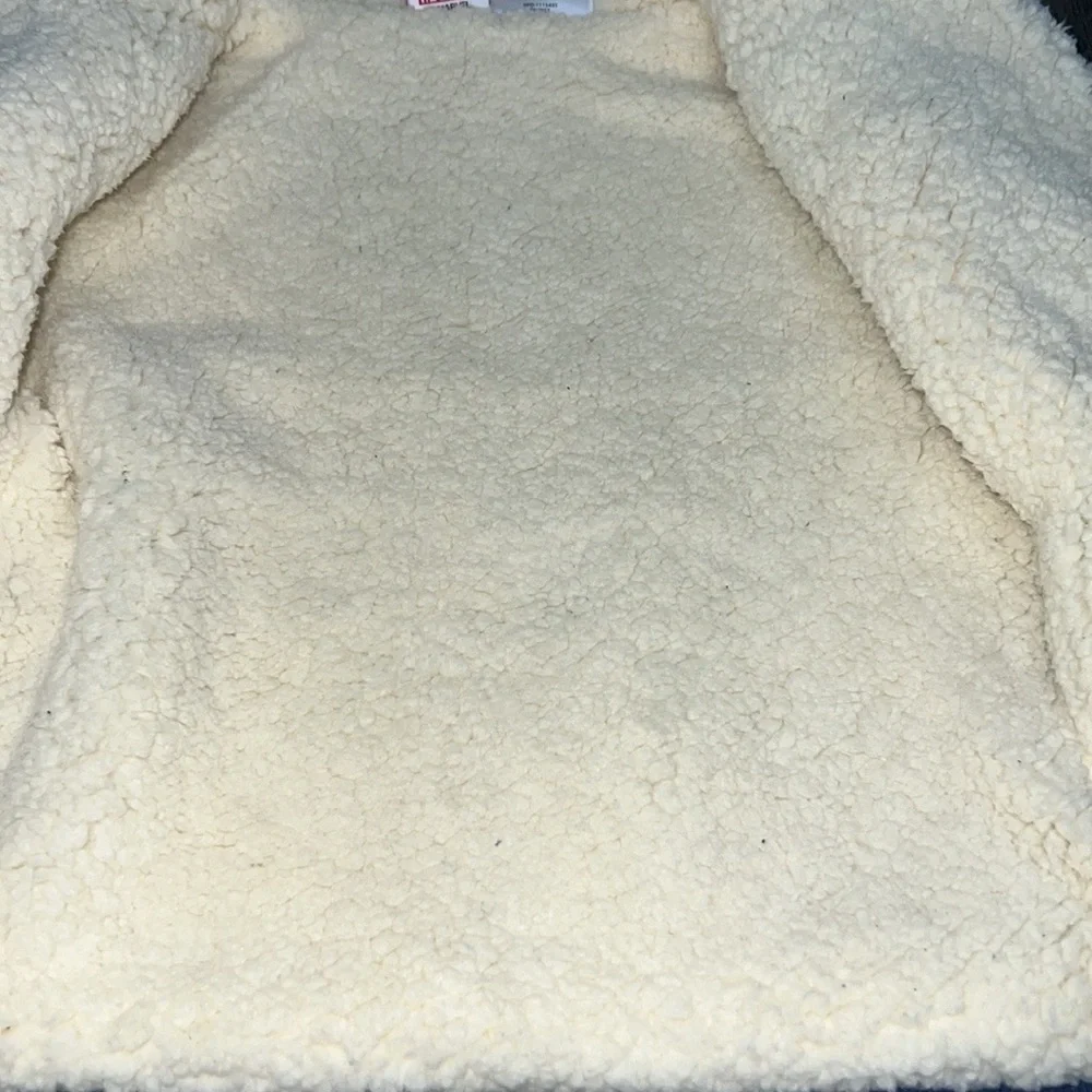 NWT plush fleece lined hooded zip up marvel sweater